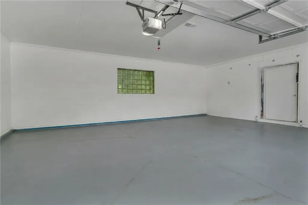 81 Bristol Ferry Road Portsmouth RI 02871