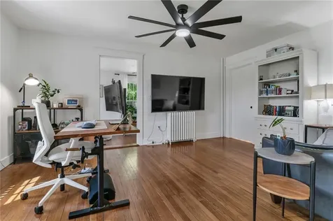 81 Bristol Ferry Road Portsmouth RI 02871