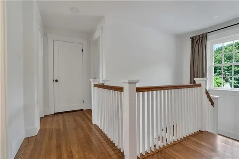 81 Bristol Ferry Road Portsmouth RI 02871