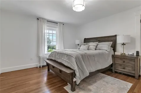 81 Bristol Ferry Road Portsmouth RI 02871
