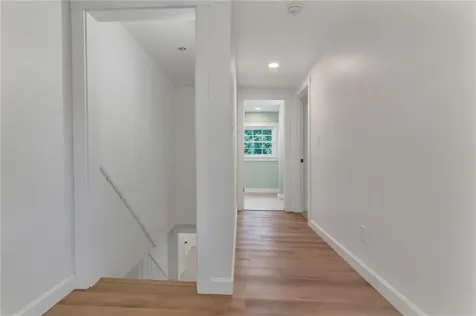 81 Bristol Ferry Road Portsmouth RI 02871