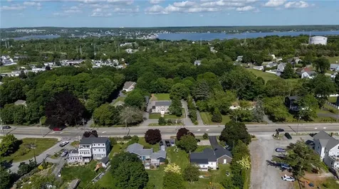 81 Bristol Ferry Road Portsmouth RI 02871