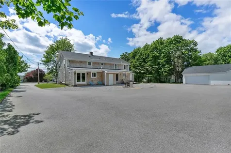 81 Bristol Ferry Road Portsmouth RI 02871