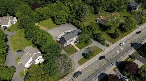 81 Bristol Ferry Road Portsmouth RI 02871