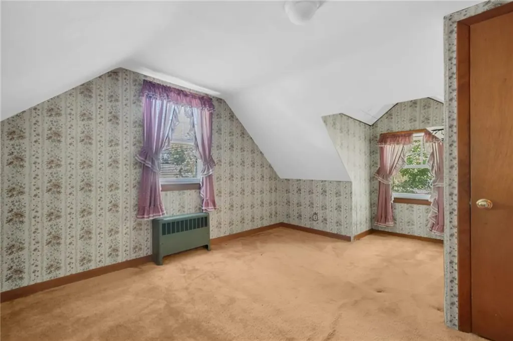 216 Riverside Avenue Warwick RI 02889