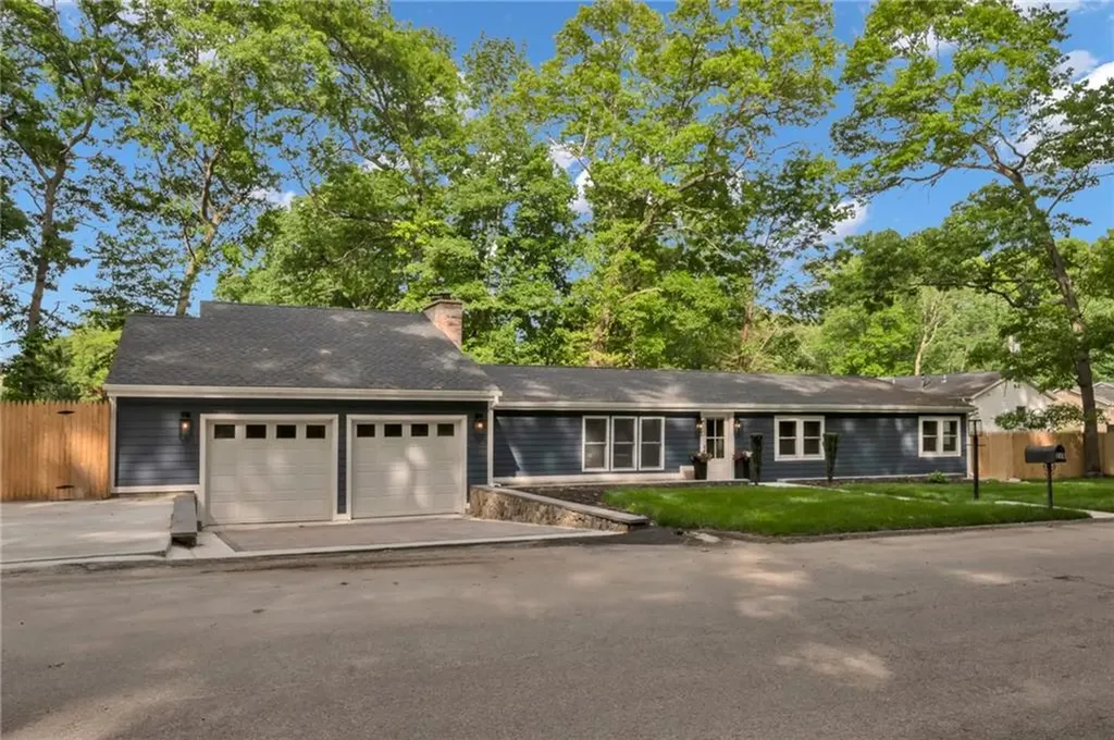 115 Hill Top Drive Johnston RI 02919