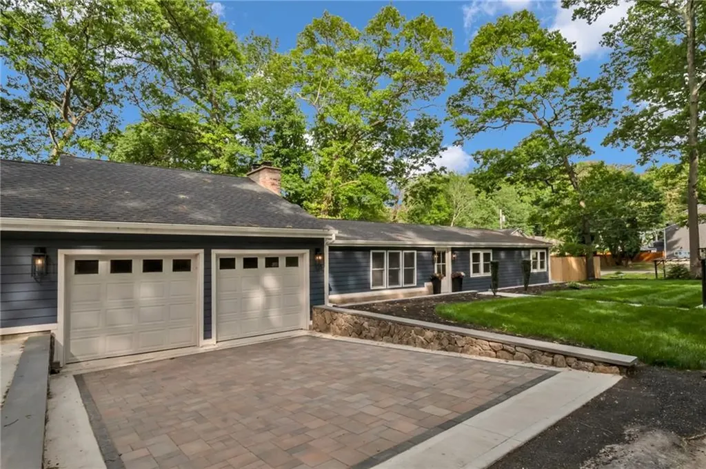 115 Hill Top Drive Johnston RI 02919