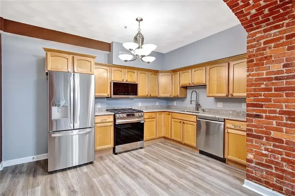 31 Commercial Street Cranston RI 02905