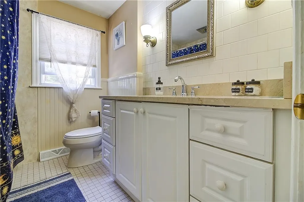 55 Marshall Avenue Warwick RI 02886