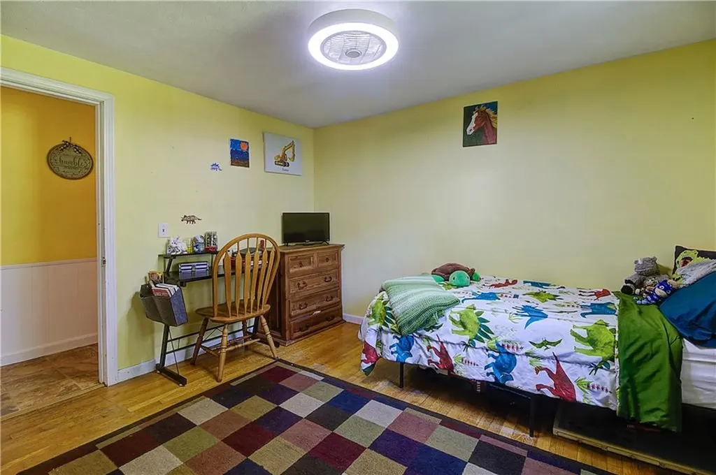 55 Marshall Avenue Warwick RI 02886