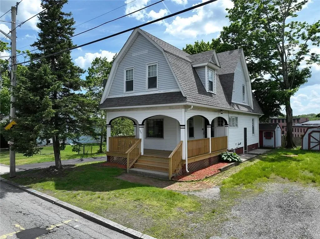 120 Woodward Road Providence RI 02904