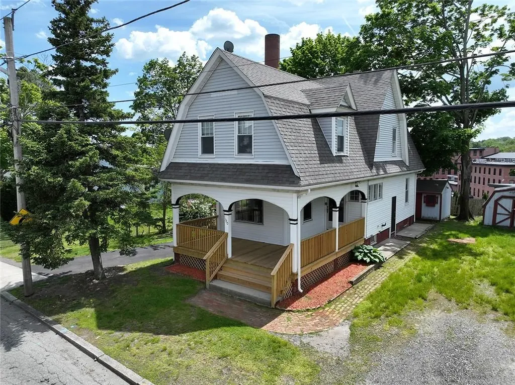 120 Woodward Road Providence RI 02904