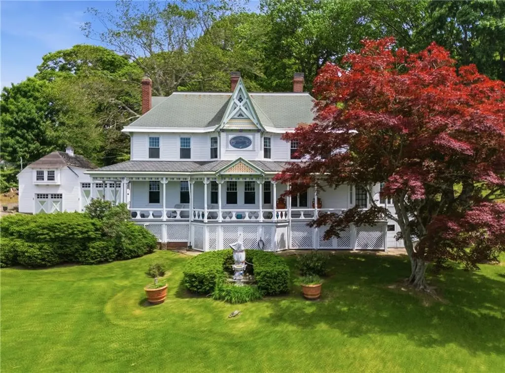 1660 Main Road Tiverton RI 02878