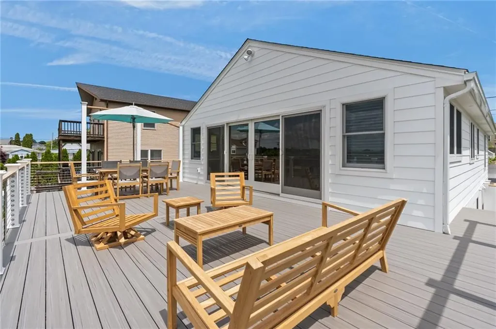 76 Warren Avenue Middletown RI 02842