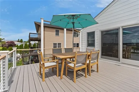 76 Warren Avenue Middletown RI 02842