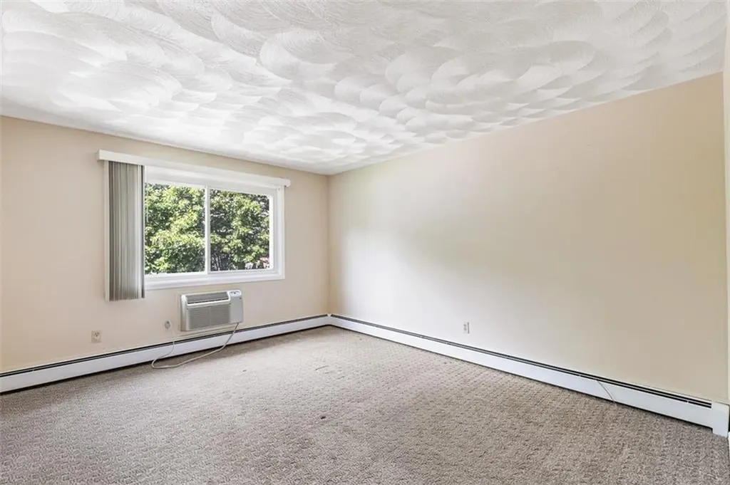 494 Putnam Pike Smithfield RI 02828