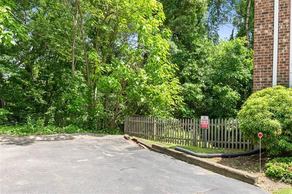 494 Putnam Pike Smithfield RI 02828