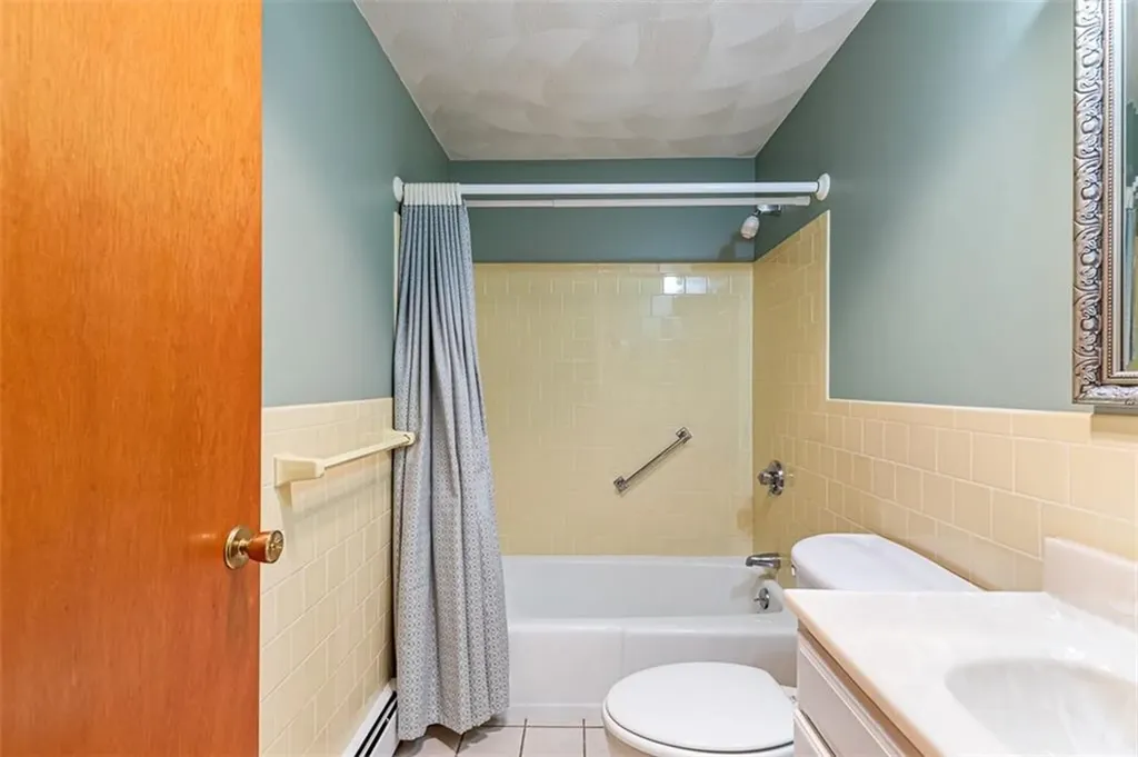 494 Putnam Pike Smithfield RI 02828