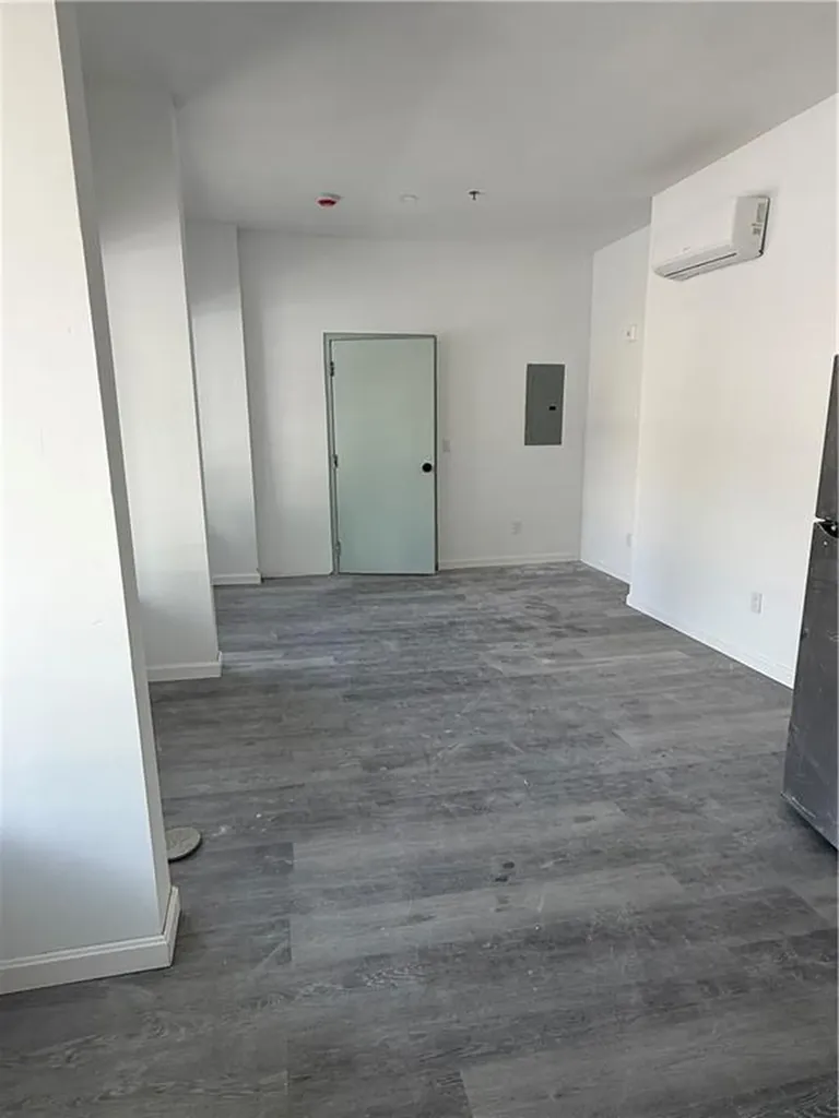 536 Smith Street Providence RI 02908