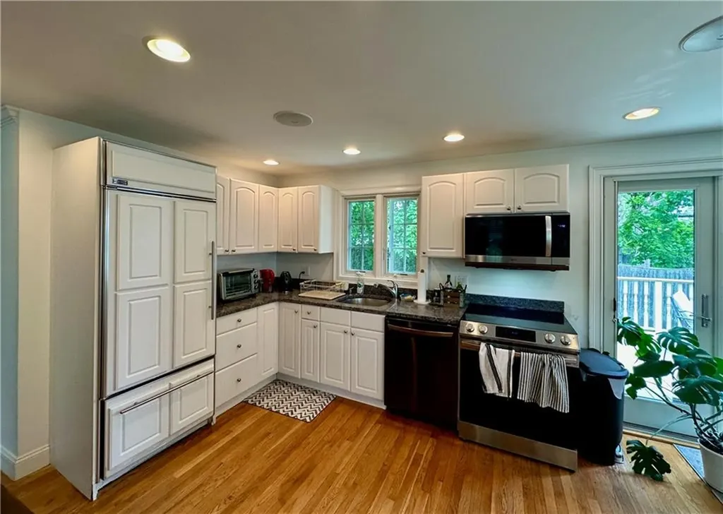 2 Cliff Terrace Newport RI 02840