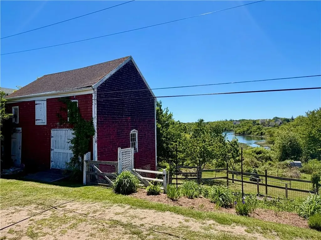 838 Center Road Block Island RI 02807