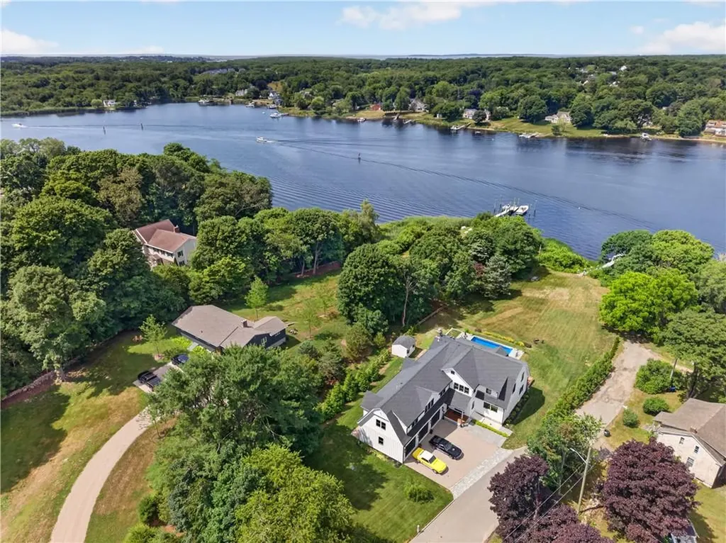 34 Lanphere Road Westerly RI 02891