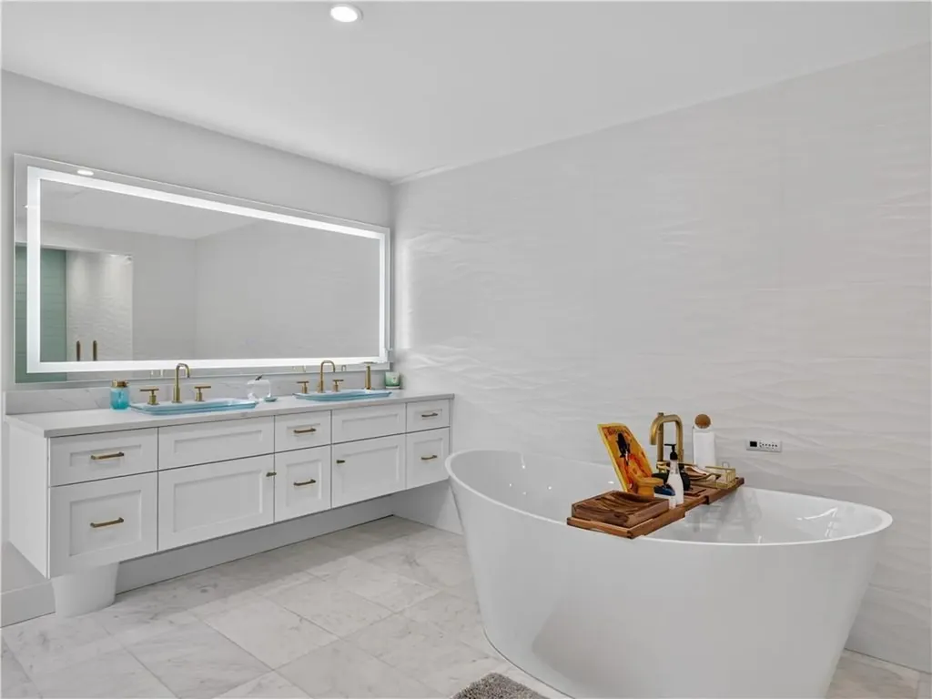 34 Lanphere Road Westerly RI 02891