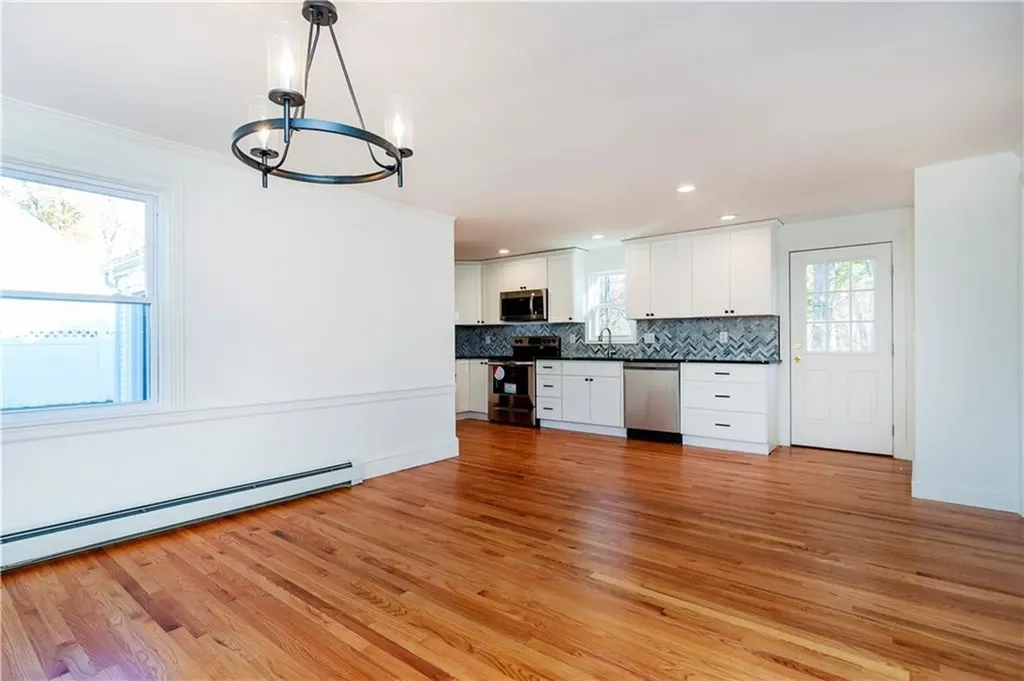 843 Victory Highway Burrillville RI 02839