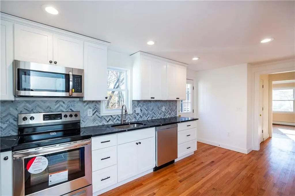 843 Victory Highway Burrillville RI 02839