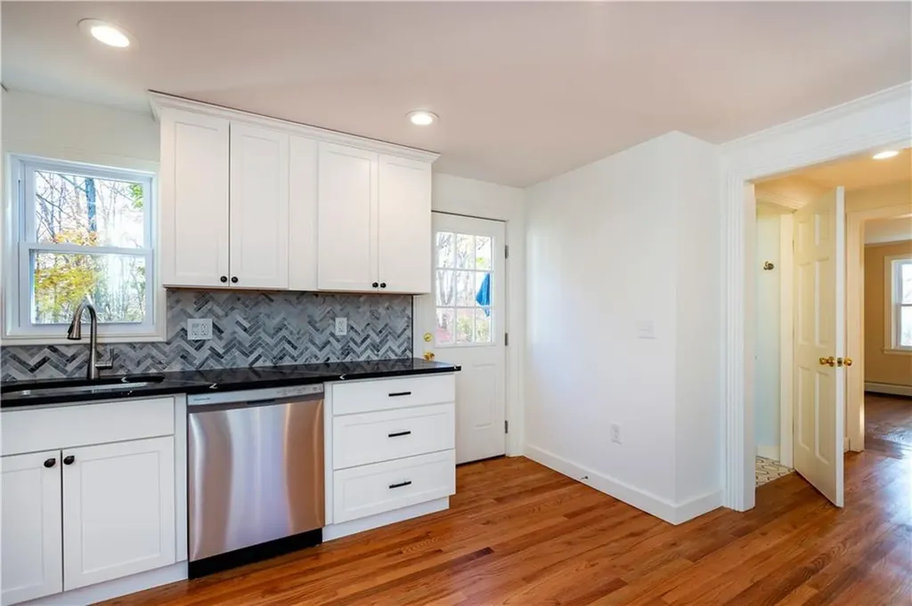 843 Victory Highway Burrillville RI 02839