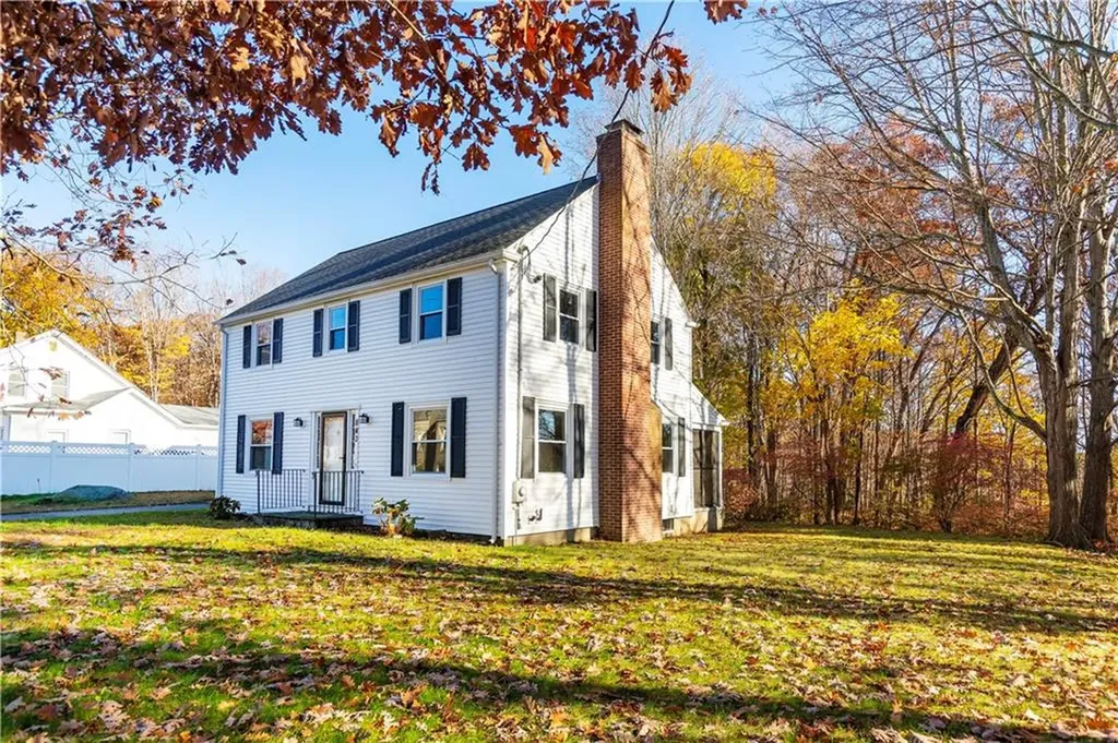 843 Victory Highway Burrillville RI 02839