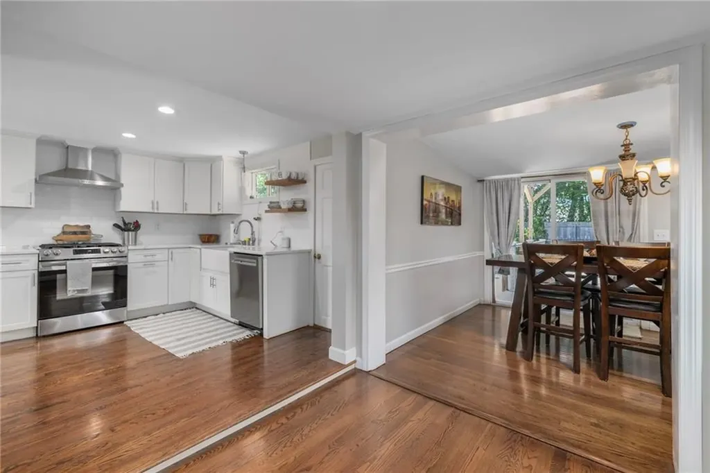 143 Endicott Drive Warwick RI 02886