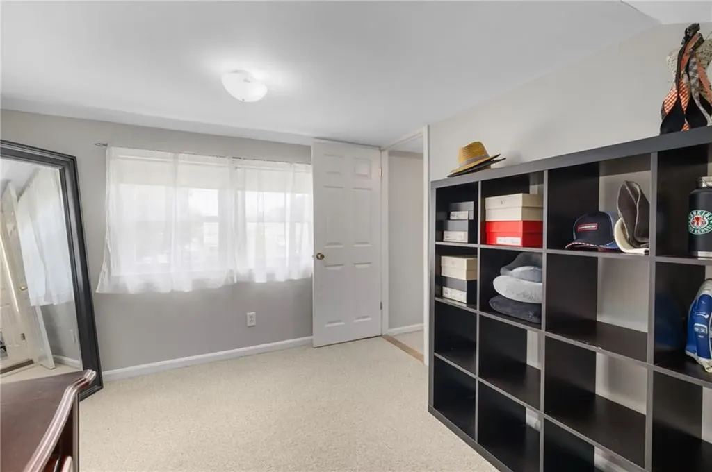 143 Endicott Drive Warwick RI 02886