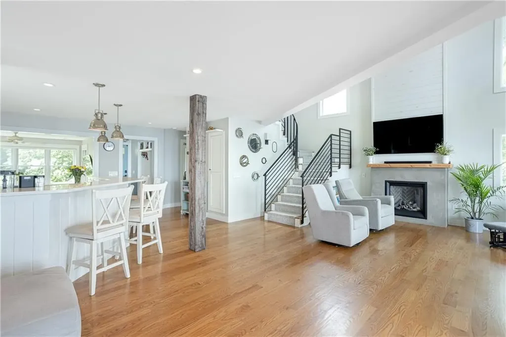 74 Therien Road Portsmouth RI 02871