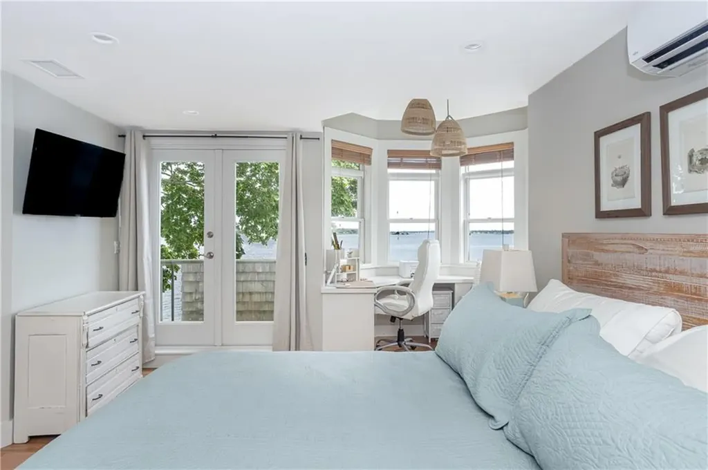74 Therien Road Portsmouth RI 02871
