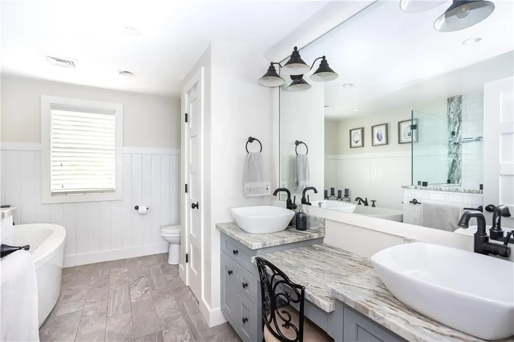 74 Therien Road Portsmouth RI 02871