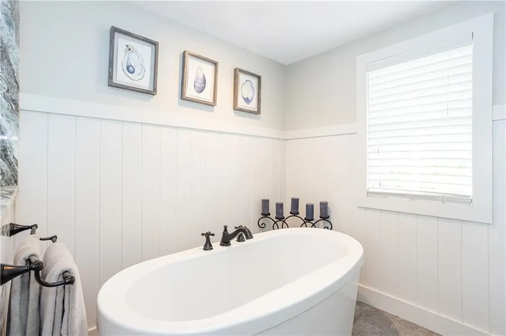 74 Therien Road Portsmouth RI 02871