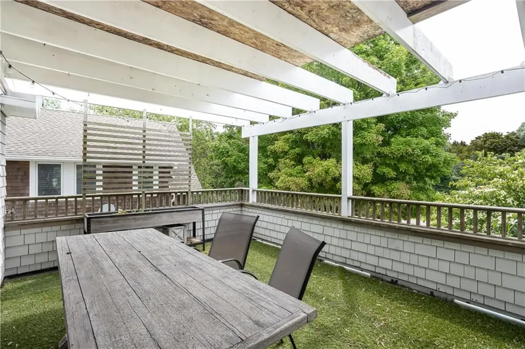 74 Therien Road Portsmouth RI 02871