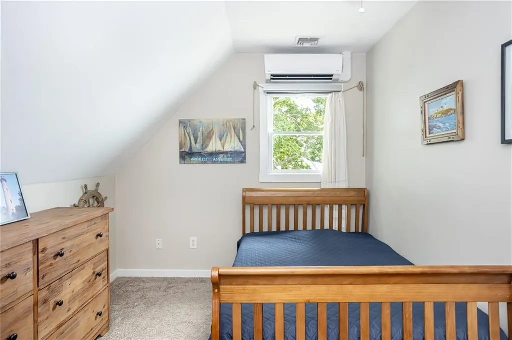 74 Therien Road Portsmouth RI 02871