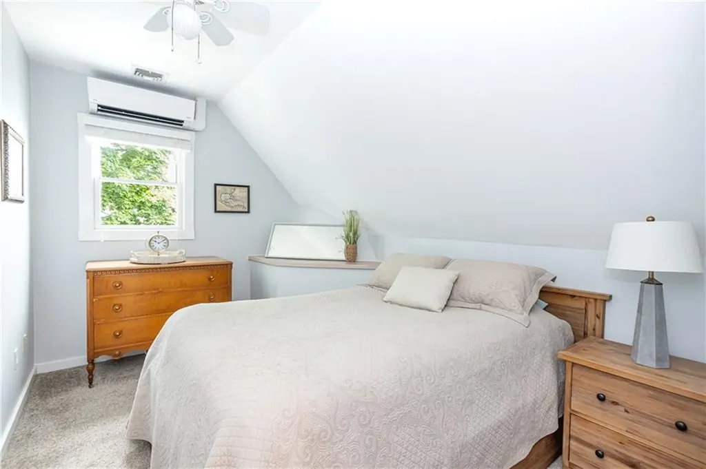 74 Therien Road Portsmouth RI 02871