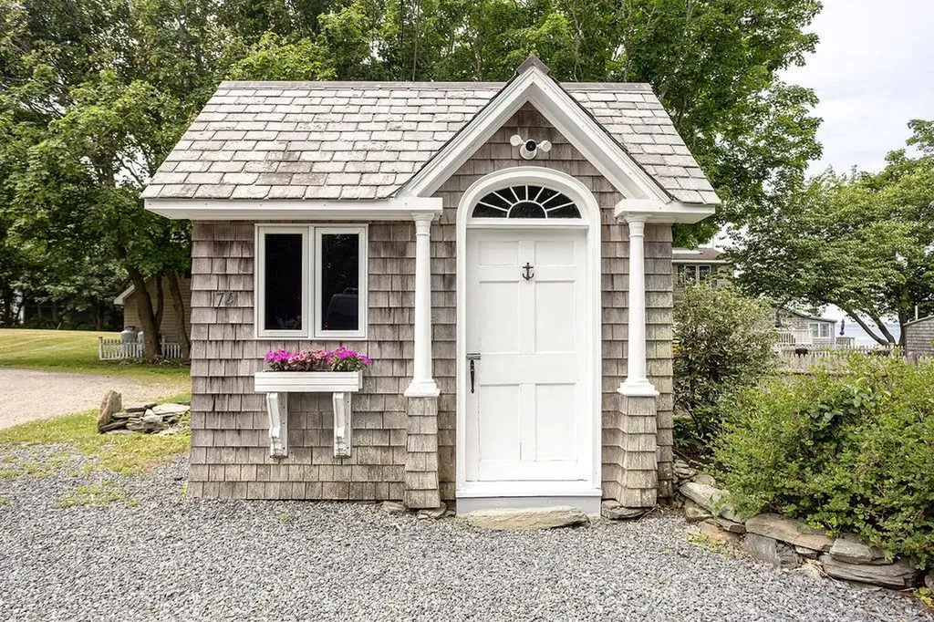 74 Therien Road Portsmouth RI 02871