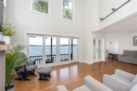 74 Therien Road Portsmouth RI 02871