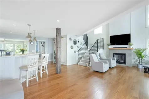 74 Therien Road Portsmouth RI 02871