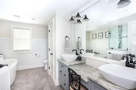 74 Therien Road Portsmouth RI 02871