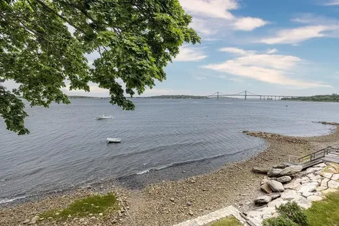 74 Therien Road Portsmouth RI 02871