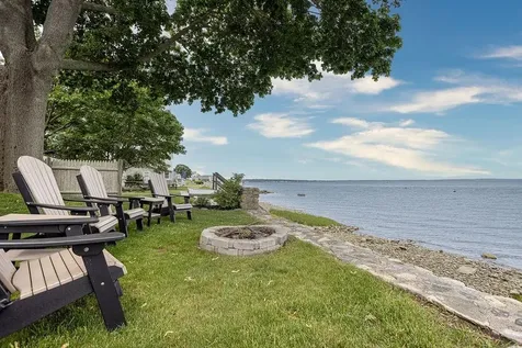 74 Therien Road Portsmouth RI 02871