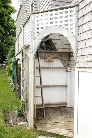 74 Therien Road Portsmouth RI 02871