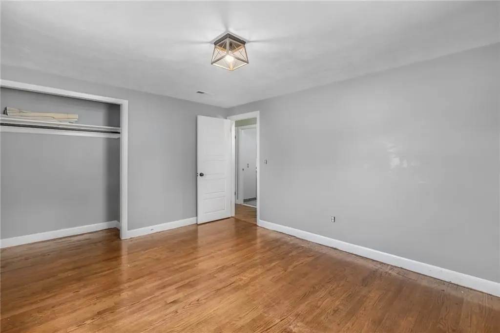 145 Crane Street Warwick RI 02889
