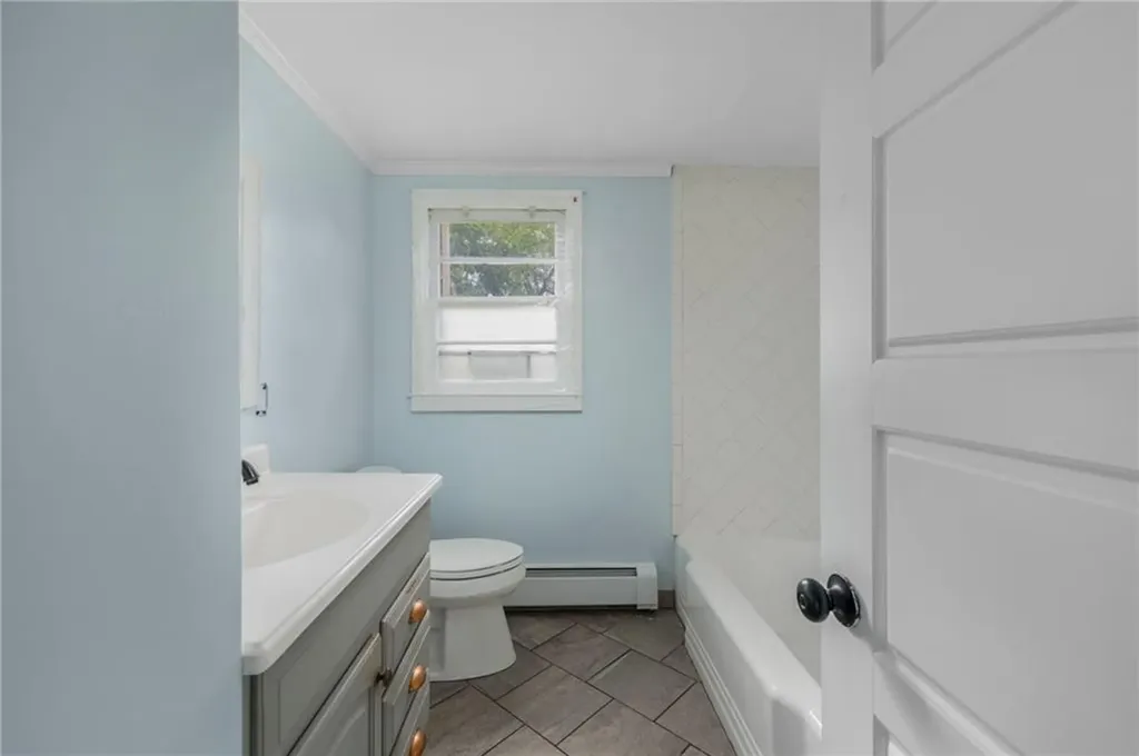 145 Crane Street Warwick RI 02889