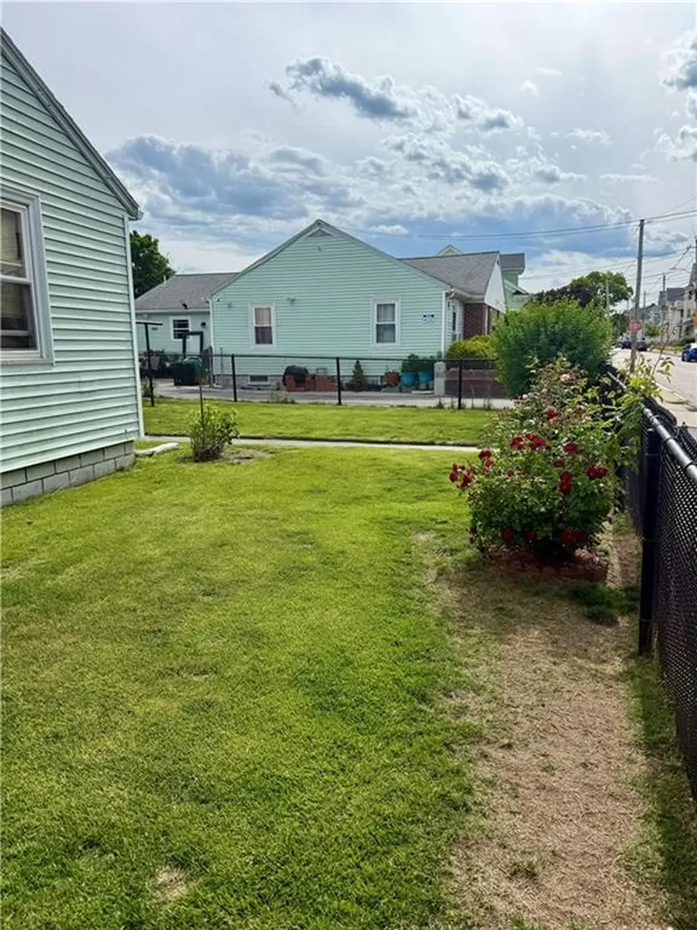 3 Clover Street Pawtucket RI 02860